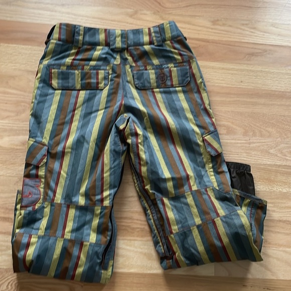 Burton Men’s Small cargo snow pants - Picture 4 of 5